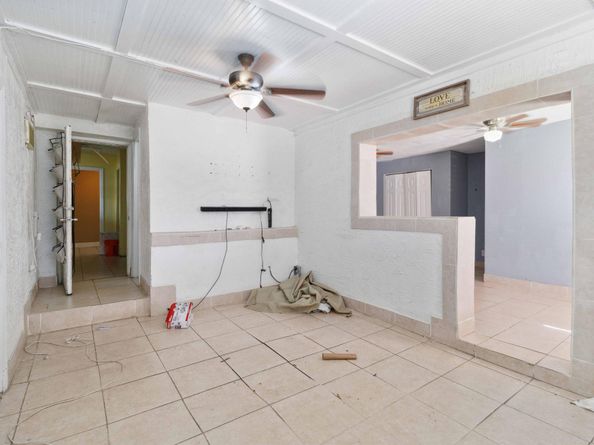 3761 SW 1 Street, Fort Lauderdale FL 33312