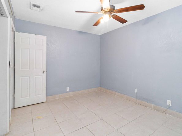 3761 SW 1 Street, Fort Lauderdale FL 33312