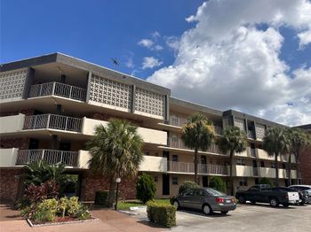 3051 NW 46th Ave