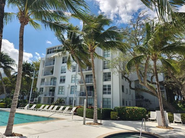 777 NE 62nd St 211C, Miami FL 33138