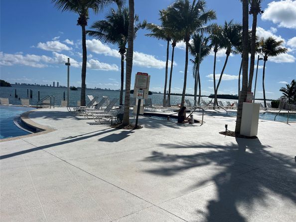 777 NE 62nd St 211C, Miami FL 33138