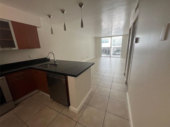 777 NE 62nd St 211C, Miami FL 33138