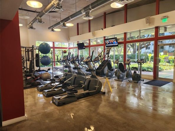 777 NE 62nd St 211C, Miami FL 33138