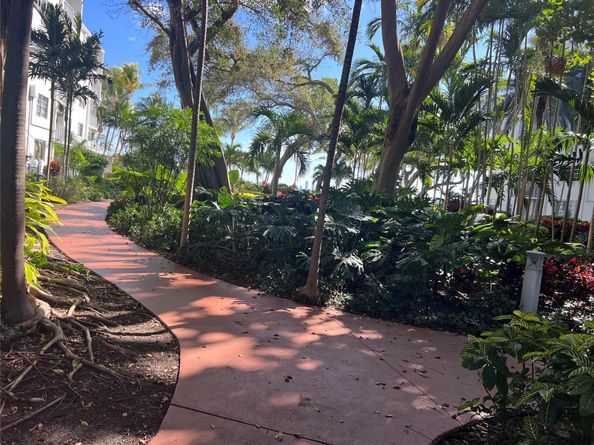 777 NE 62nd St 211C, Miami FL 33138