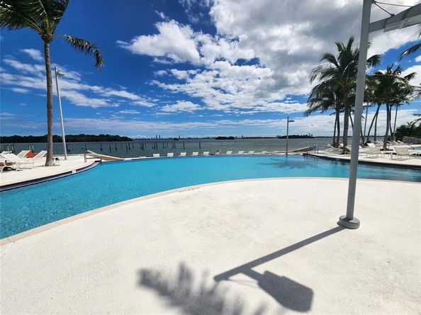 777 NE 62nd St 211C, Miami FL 33138