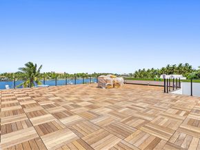 1422 SE Atlantic Drive, Lantana FL 33462