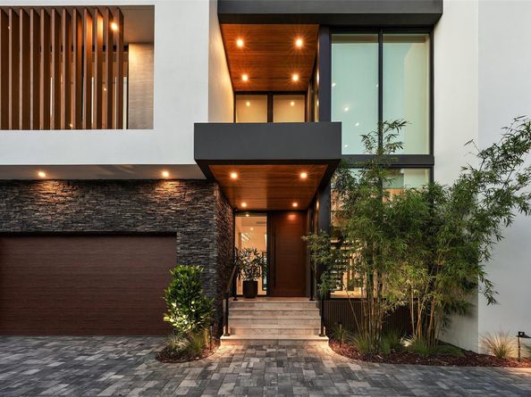 2817 NE 25th St, Fort Lauderdale FL 33305