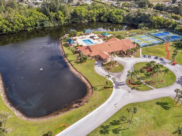 8292 Waterline Drive 106, Boynton Beach FL 33472
