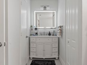 1177 NW 98th Terrace 132, Pembroke Pines FL 33024