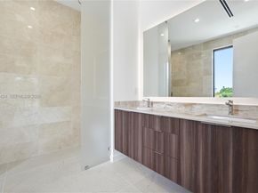 1940 Alamanda Drive, North Miami FL 33181