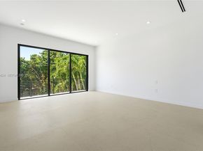 1940 Alamanda Drive, North Miami FL 33181