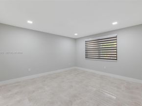 15685 SW 82nd Cir Lane 28, Miami FL 33193