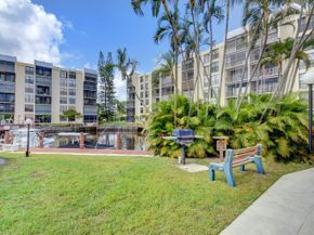 14 Royal Palm Way 2050, Boca Raton FL 33432