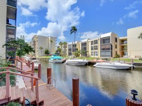 14 Royal Palm Way 2050, Boca Raton FL 33432