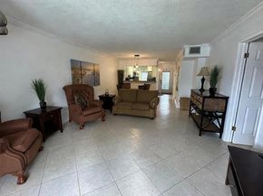 400 SE 10th Street 202, Deerfield Beach FL 33441