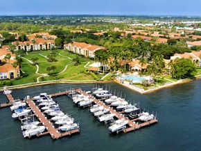 123 Yacht Club Way 207, Hypoluxo FL 33462