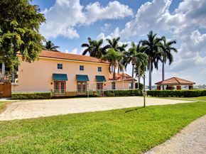 123 Yacht Club Way 207, Hypoluxo FL 33462