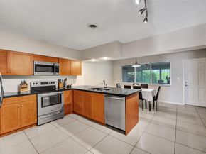 1623-1625 NE 45th St, Oakland Park FL 33334