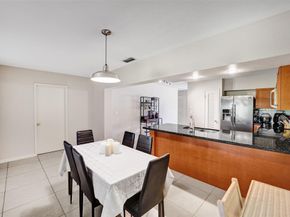 1623-1625 NE 45th St, Oakland Park FL 33334