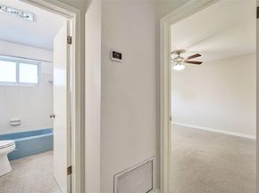 1623-1625 NE 45th St, Oakland Park FL 33334