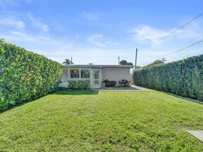 1623-1625 NE 45th St, Oakland Park FL 33334