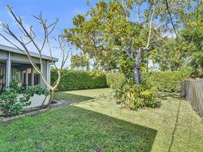 1623-1625 NE 45th St, Oakland Park FL 33334