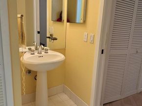 7024 Golf Pointe Circle, Tamarac FL 33321