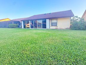 7024 Golf Pointe Circle, Tamarac FL 33321