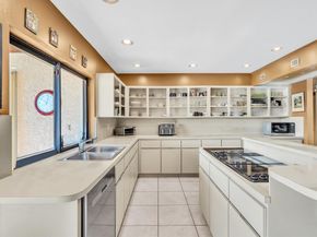 11170 NW 2nd Mnr, Coral Springs FL 33071