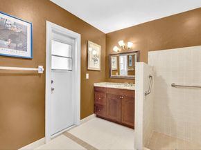 11170 NW 2nd Mnr, Coral Springs FL 33071