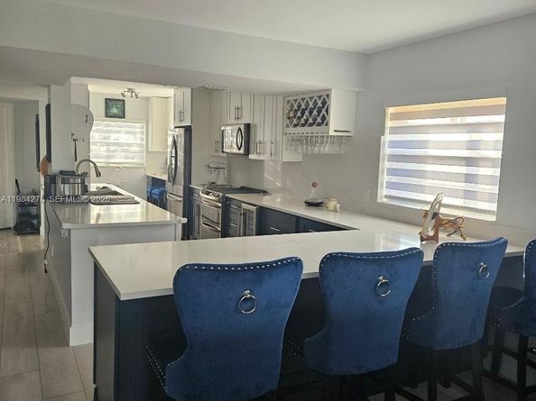 1101 SW 128th Terrace 301C, Pembroke Pines FL 33027