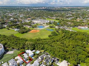 2518 NE 206th Terrace, Miami FL 33180