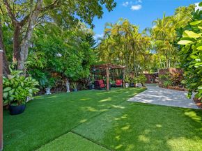 18805 W Lake Drive, Hialeah FL 33015