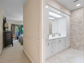 18805 W Lake Drive, Hialeah FL 33015