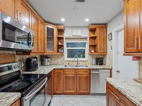 18805 W Lake Drive, Hialeah FL 33015