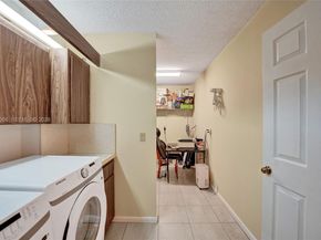 1713 Whitehall Drive 304, Davie FL 33324