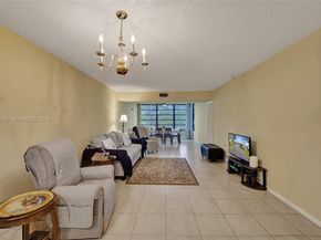 1713 Whitehall Drive 304, Davie FL 33324