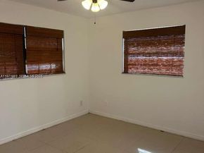 208 SW 2nd Avenue, Hallandale Beach FL 33009