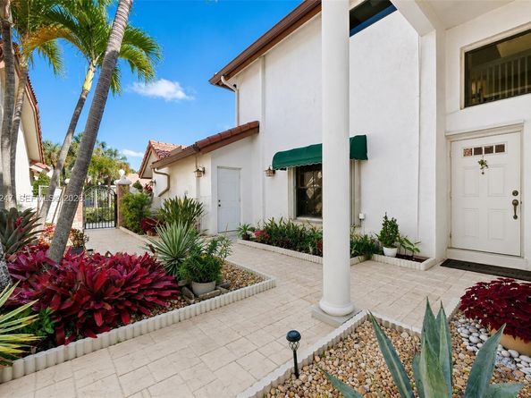 21718 Club Villa Terrace, Boca Raton FL 33433