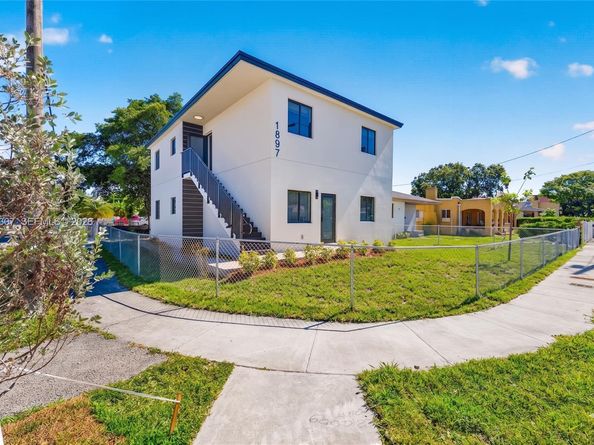 1895 NW 47th Terrace, Miami FL 33142