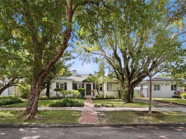 440 SW 29th Road, Miami FL 33129