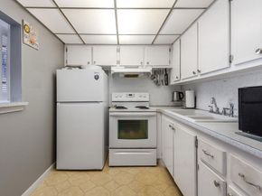 393 Windsor, West Palm Beach FL 33417