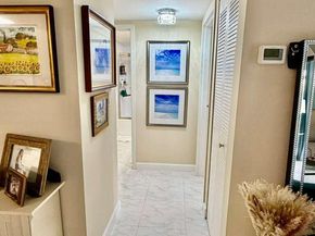 912 SW 9th Street Circle 105, Boca Raton FL 33486