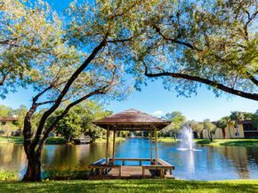 912 SW 9th Street Circle 105, Boca Raton FL 33486
