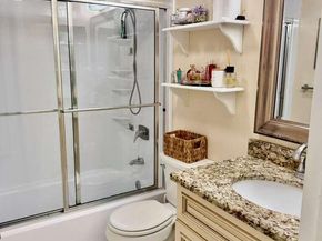 912 SW 9th Street Circle 105, Boca Raton FL 33486