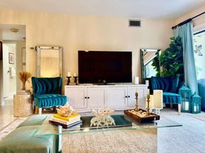 912 SW 9th Street Circle 105, Boca Raton FL 33486