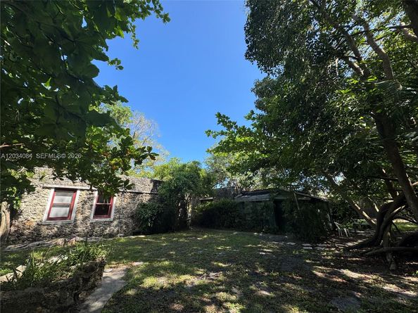 8238 NE 9th Avenue, Miami FL 33138
