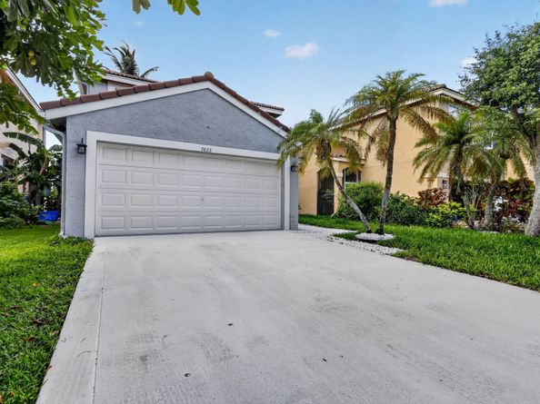 7823 Springfield Lake Drive, Lake Worth FL 33467