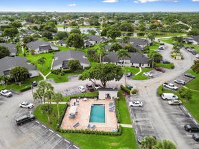 4383 Willow Pond Circle, West Palm Beach FL 33417