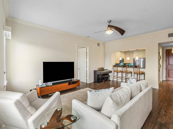 200 NE 2nd Avenue 302, Delray Beach FL 33444